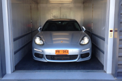car_lift-commercial-porsche_showroom-santiago-chile-175923-3